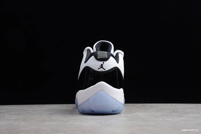 Jordan Black "Concord" 11 White Air 528895-153 Retro Low  mens 1030